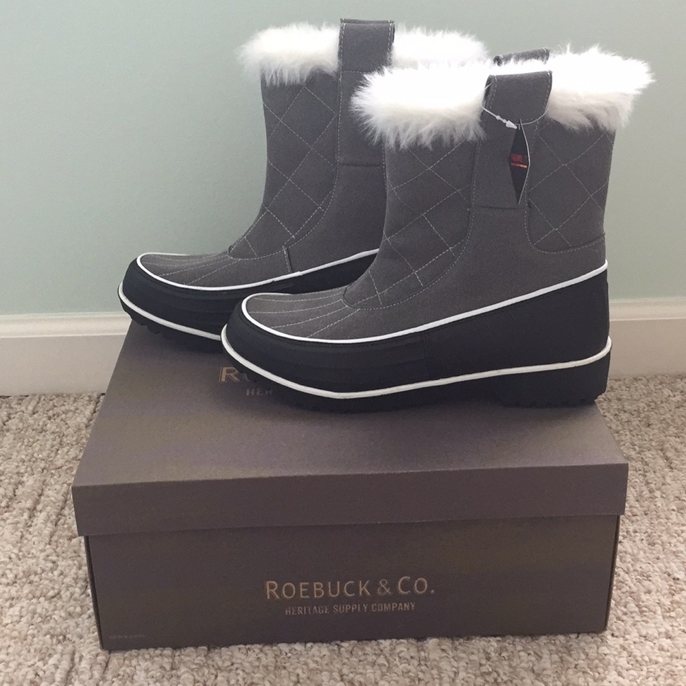 BNWT women’s size 10 winter boots